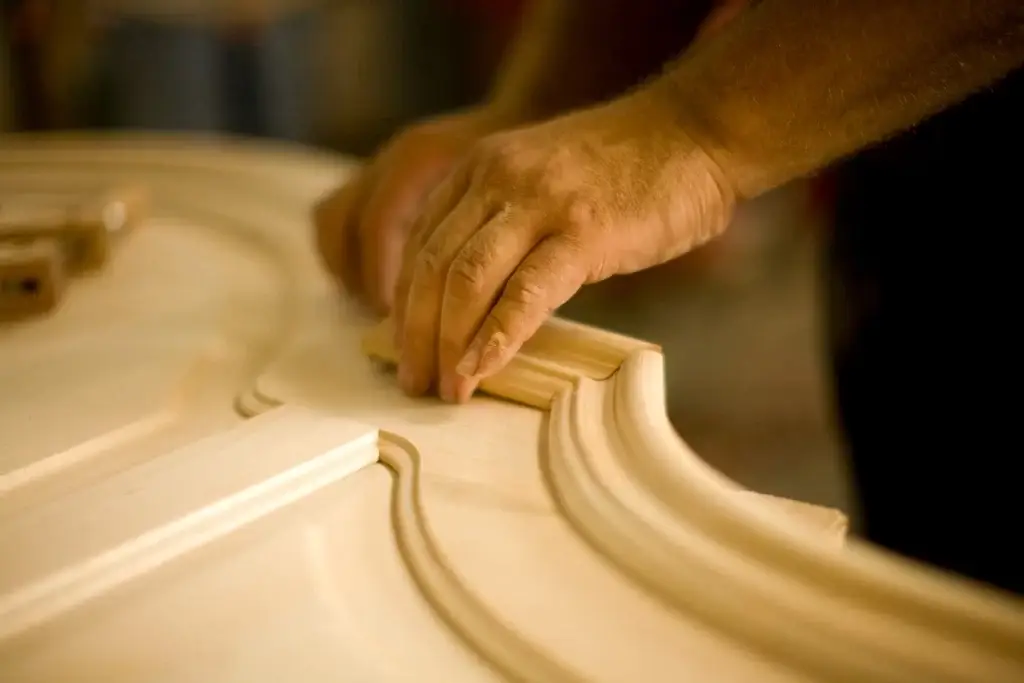 Amish hands in Workshop